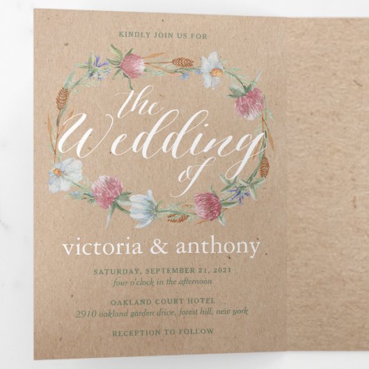 Wildbloemkrans op Kraft Country Wedding Suite Drieluik Uitnodiging (Binnenzijde eerst)
