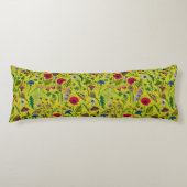 Wilde bloemen en motten op groen lichaamskussen (Voorkant)