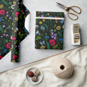 Wilde bloemen op zwart cadeaupapier