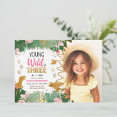 Wilde en Drie DinoGirl Pink Dinosaur 3rd Birthday Kaart (Staand voorkant)