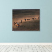 Wilde paarden lopen naar woestijn canvas afdruk (Insitu (Houten vloer))