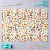 Wilde paddenstoelen op wit tissuepapier (Craft)