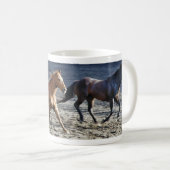 Wilde rijpaarden koffiemok (Voorkant rechts)