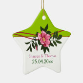Wilde roze roos bloemen bruiloft mint groene keeps keramisch ornament (Rechts)