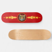 Wilde tijger, vlammen op rood skateboard (Horizontaal)