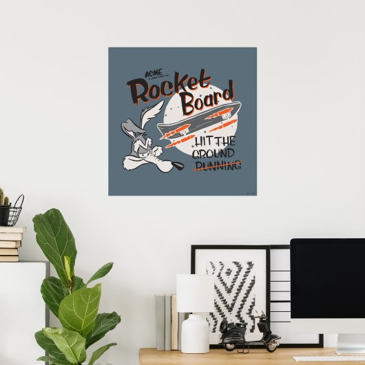 WILE E. COYOTE™ ACME Rocket Board Poster (Thuiskantoor)