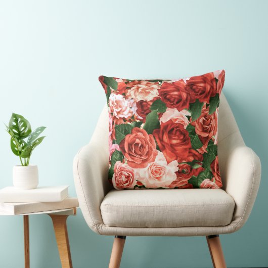 Willekeurige arrangementen van roze rode rozen blo kussen (Stoel)