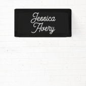 Willekeurige naam | Elegant  wit script op zwart Spandoek (Insitu)