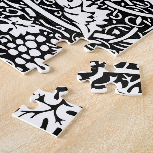 William Morris Black White Grape Vine Legpuzzel (Zijkant)