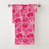 William Morris Chrysanthemums, Fuchsia Pink Bad Handdoek (Insitu)