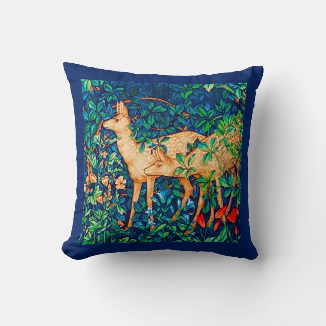 William Morris Forest Deer Tapestry Print Kussen (Voorkant)