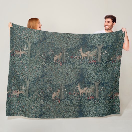  William Morris Greenery Forest Animals Fleece Deken (In situ)
