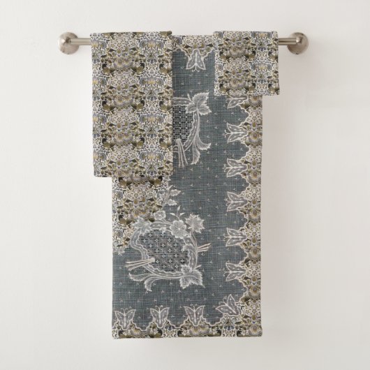 William Morris Lodden Gris Broderie dorée (En situation)