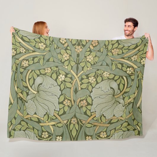William Morris Pimpernel Pattern Fleece Deken (In situ)