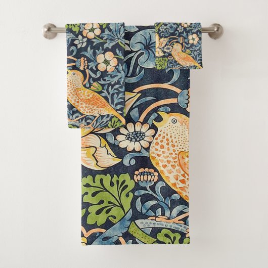 William Morris Strawberry Thief Floral Pattern Bad Handdoek (Insitu)
