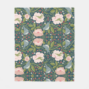 William Morris Style Aardbeiendief Floral Fleece Deken