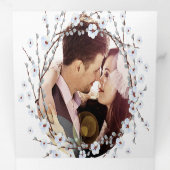 Willow Twig Cerulean Blue Floral Wreath Wedding Drieluik Uitnodiging (Binnenzijde eerst)