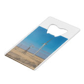 Windenergie en windturbines kredietkaart flessenopener (Voorkant Gekanteld)