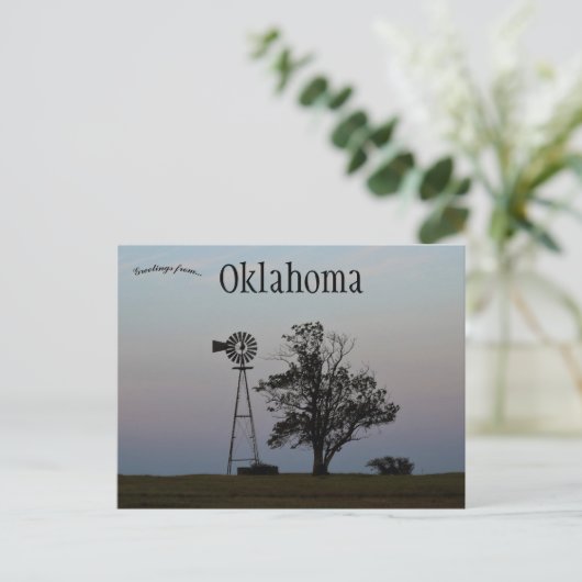 Windmolen en boom bij zonsondergang in Oklahoma US Briefkaart (Staand voorkant)