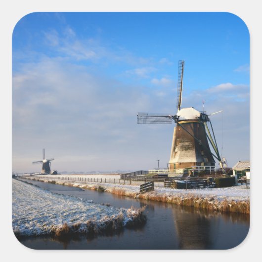 Windmolen in de sneeuw in een nederlands winterlan vierkante sticker (Voorkant)