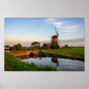 Windmolen op het platteland in het poster Holland