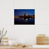 windmolen van Leidschendam met nachtelijke reflect Poster (Keuken)