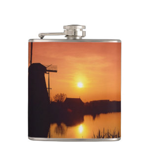 Windmolens bij zonsondergang, Kinderdijk, Nederlan Heupfles