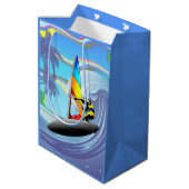 WindSurfer op Big Ocean Waves Medium Cadeauzakje (Achterkant Gekanteld)