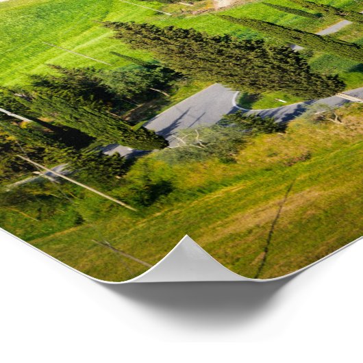 Windweg met cilindervormige voering in Toscane Poster (Hoek)