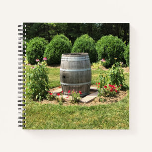 Wine Barrel Garden Decor, Chateau Morrisette, VA Notitieboek
