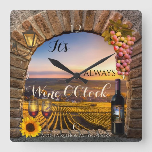 Wine OClock Vineyard Landscape Clock Vierkante Klok (Voorkant)