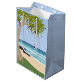Wing Folie Surfers Pandanus Tree op het strand Medium Cadeauzakje (Achterkant Gekanteld)