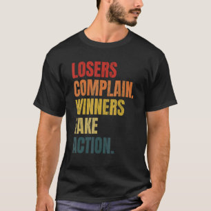 Winnaars van Lozers Compleseren nemen het T-shirt 