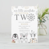 Winter 2e verjaardag neutrale beige uitnodiging (Staand voorkant)