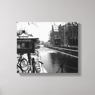 Winter aan de Riverside BW Canvas Afdruk
