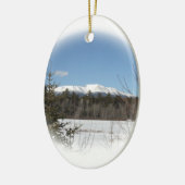 Winter bij Katahdin Keramisch Ornament (Links)