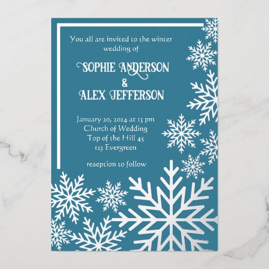 Winter bruiloft folie sneeuwvlokken op tealblue folie uitnodiging (Voorkant)