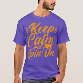 Winter Color Guard Houd kalm en draai aan1 T-shirt