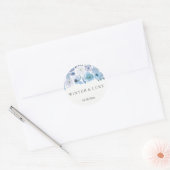 Winter Florals: Blauwe witte bruiloft Ronde Sticker (Envelop)