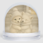 Winter Fox Couple in Cozy Knit Hats Snow Globe (Avant)