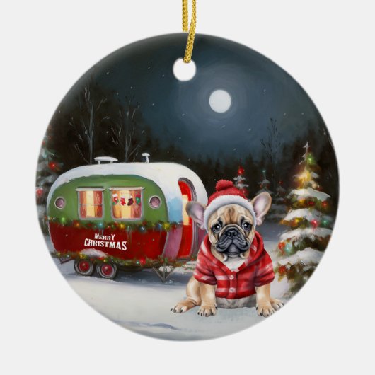 Winter Franse Bulldog Caravan Kerstavontuur Keramisch Ornament (Voorkant)