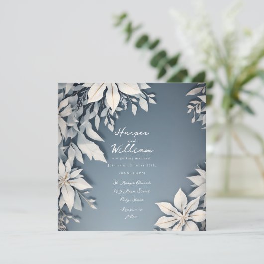 Winter gebladerte wit en blauw bruiloft uitnodigin (Staand voorkant)