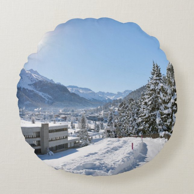 Winter in St. Moritz Rond Kussen (Voorkant)