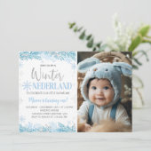 Winter Onederland Anniversaire Photo Invitation (Debout devant)