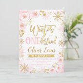 Winter ONEderland Girl 1st Birthday Invitation (Debout devant)