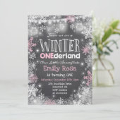 Winter ONEderland Verjaardag Uitnodiging Roze Wit (Staand voorkant)
