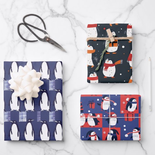 Winter Penguin Pattern Blue Wrapping Paper  (Voorkant)