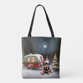 Winter Rottweiler Caravan Kerstavontuur Draagtas (Achterkant)