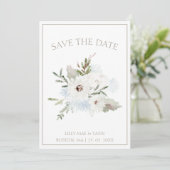 Winter Witte Bloemen en Taupe Kerstmis Bruiloft Save The Date (Staand voorkant)