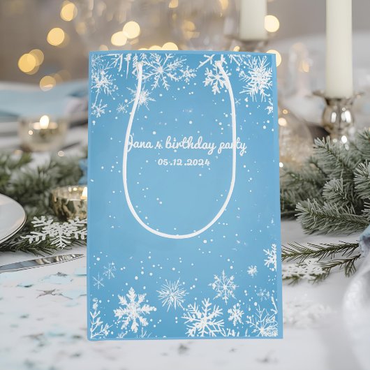 Winter Wonderland Blue Snowflake Birthday Medium Cadeauzakje
